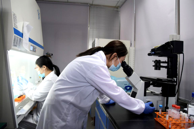 聊大教师 科研没有假期，医学研究与试验发展的使命与担当